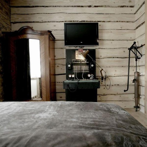 HIP Hotel image 11